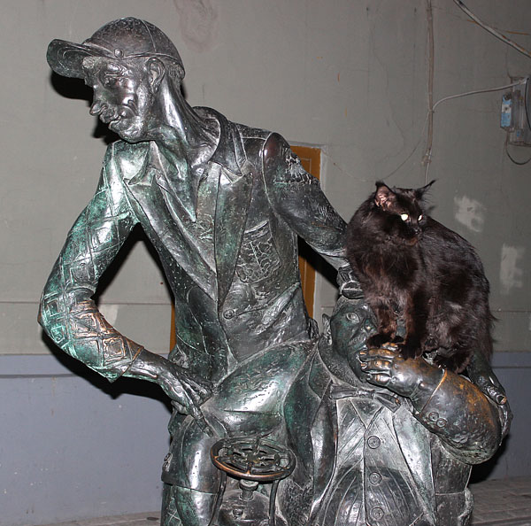 Pillowtalk's Genesis - мейн-кун